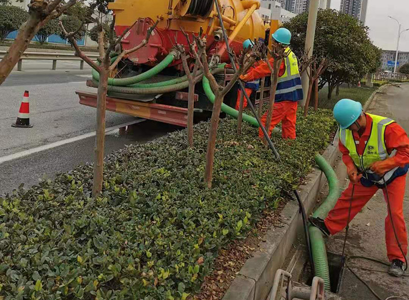 城东市政管道清淤